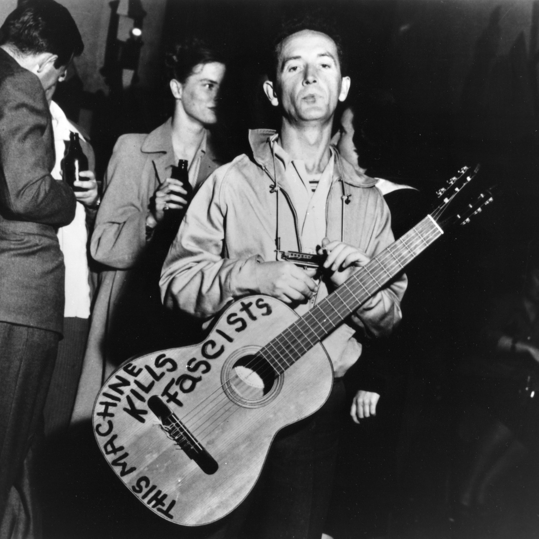 WOODY SEZ HOOTENANNY